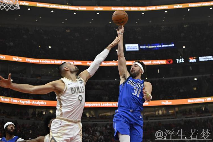 克莱20分浓眉18+7 独行侠多点开花终结公牛连胜 克莱20分浓眉18+7 独行侠多点开花终结公牛连胜