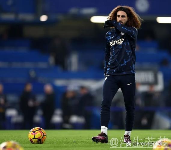 切尔西客场2-1险胜哥本哈根,詹姆斯与恩佐建功,古斯托因伤离场 切尔西客场2-1险胜哥本哈根,詹姆斯与恩佐建功,古斯托因伤离场